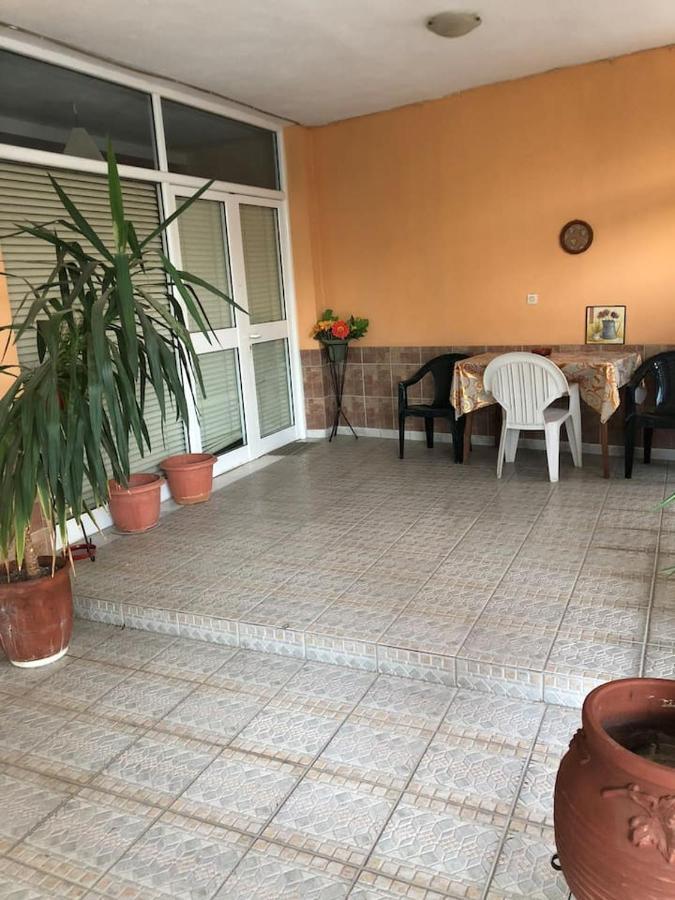 Spacious One Bedroom Apartment Wolos Zewnętrze zdjęcie